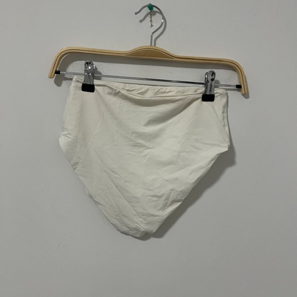 Maygel Coronel Two Piece White Ruffle Bathing Suit One Size - Picture 7 of 7